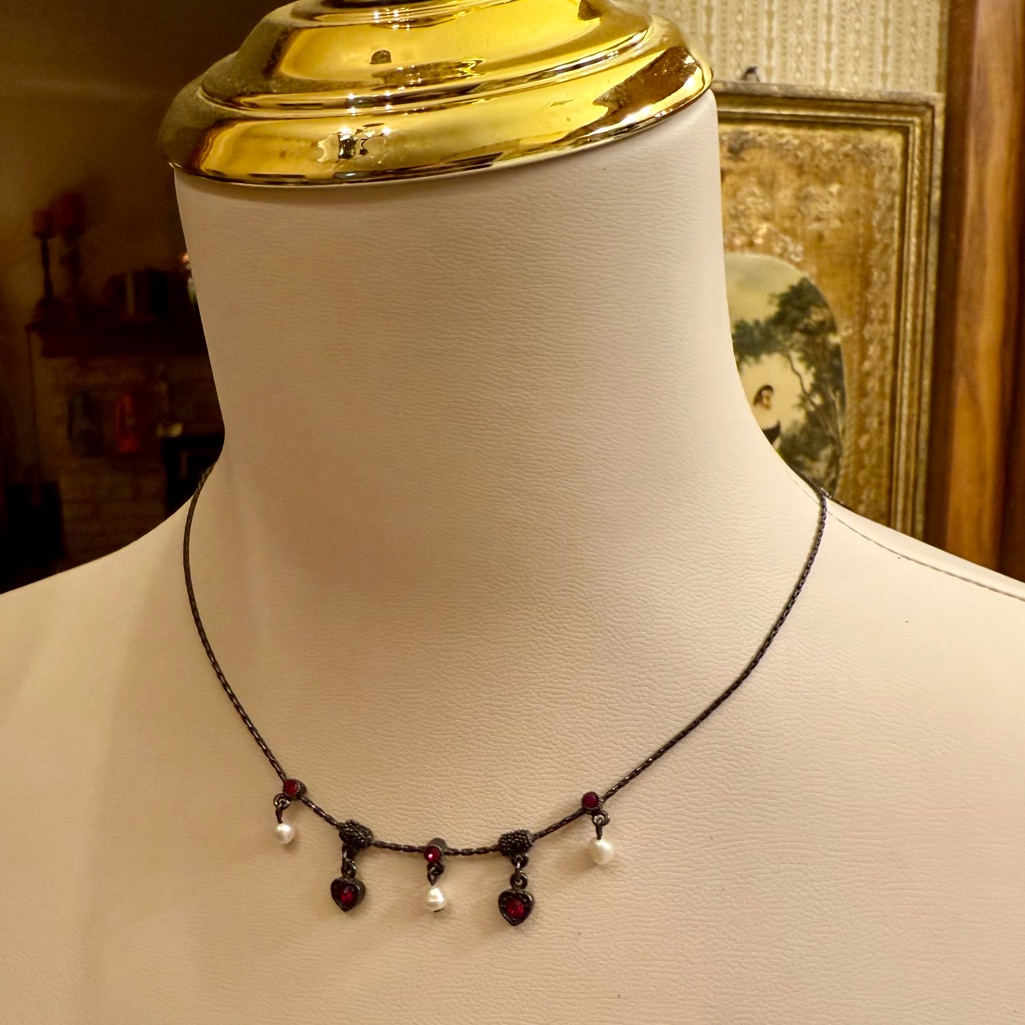 Vintage 1928 Red Rhinestone Pearl Droplet Heart Choker 38$